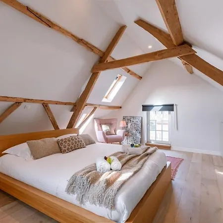 Apartment Huswell - Charming In The Green Neighbourhood Of *